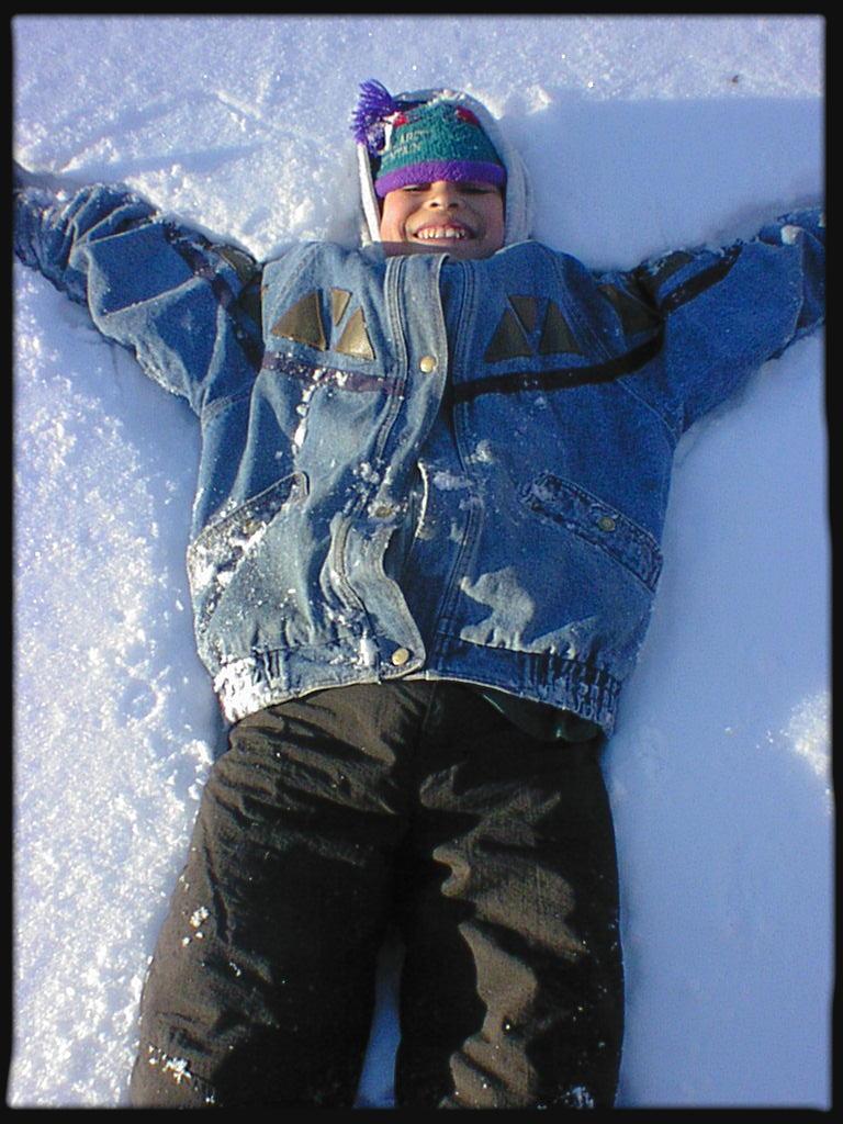 Ruben falls in the snow
