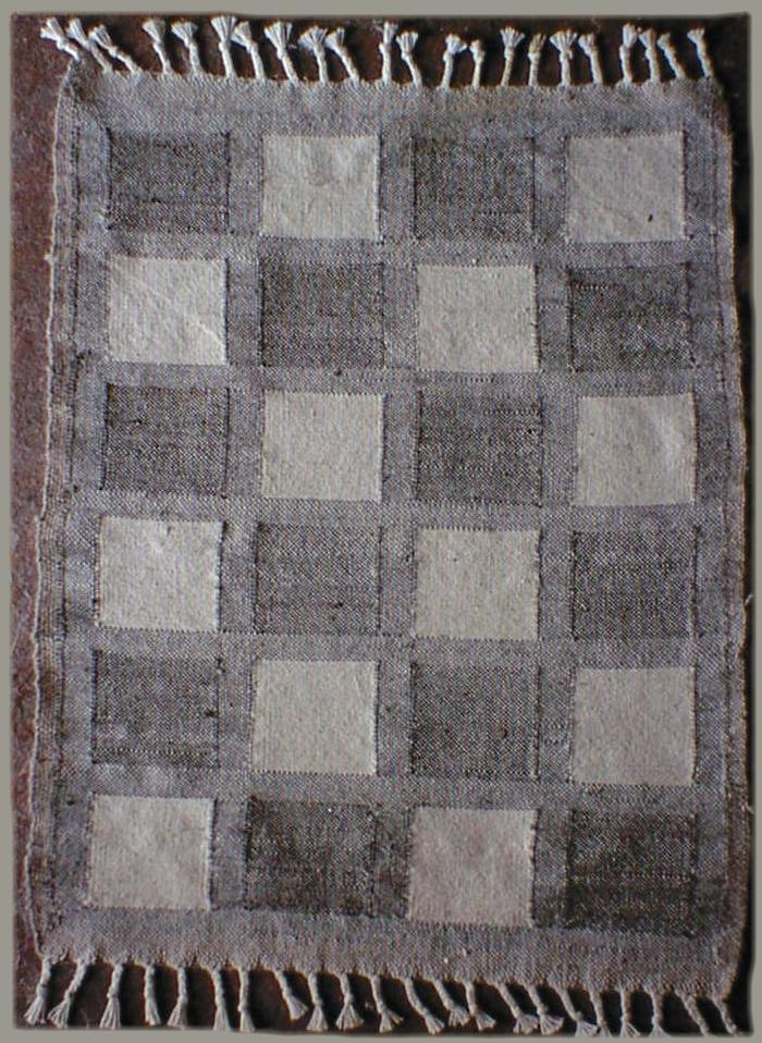 Ottoman rug in four natural colors